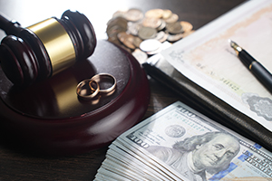 complex-family-financial-court.jpg